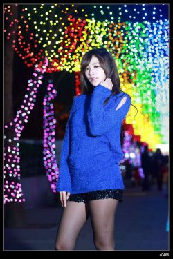 美女露尿道